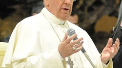 Papież: "Budowanie Kościoła bogatego tylko go postarza i pozbawia żywotności" - miniaturka