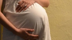 Ponad 400 matek rocznie w Wielkiej Brytanii pomyłkowo informuje się o poronieniu - miniaturka