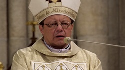 Abp Grzegorz Ryś: Dramatyczna odezwa do księży w obliczu ataków na Kościół - miniaturka