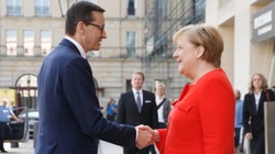 ,,Unia musi powrócić do siebie’’. Merkel wzywa UE do kompromisu z Polską - miniaturka