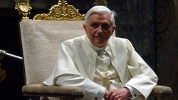 Benedykt XVI zdradza tajemnice swej abdykacji - miniaturka