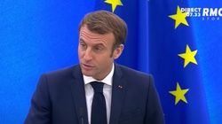 Macron w PE mówił o „powstrzymaniu chęci odwetu” wobec Rosji i "nie poniżaniu jej" - miniaturka