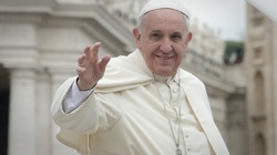 Papież Franciszek opuścił szpital po operacji - miniaturka