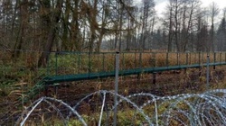 Szef MON publikuje zdjęcie, jak reżim Łukaszenki chce umożliwić imigrantom forsowanie polskiej granicy - miniaturka
