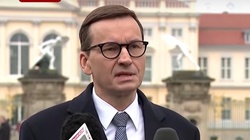 Premier Morawiecki: Państwo nie pozostawi rodzin i bliskich ofiar tragedii w kopalniach samym sobie - miniaturka