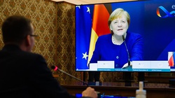 Rozmowa Morawiecki-Merkel. Premier: Potwierdziłem gotowość zawetowania budżetu - miniaturka